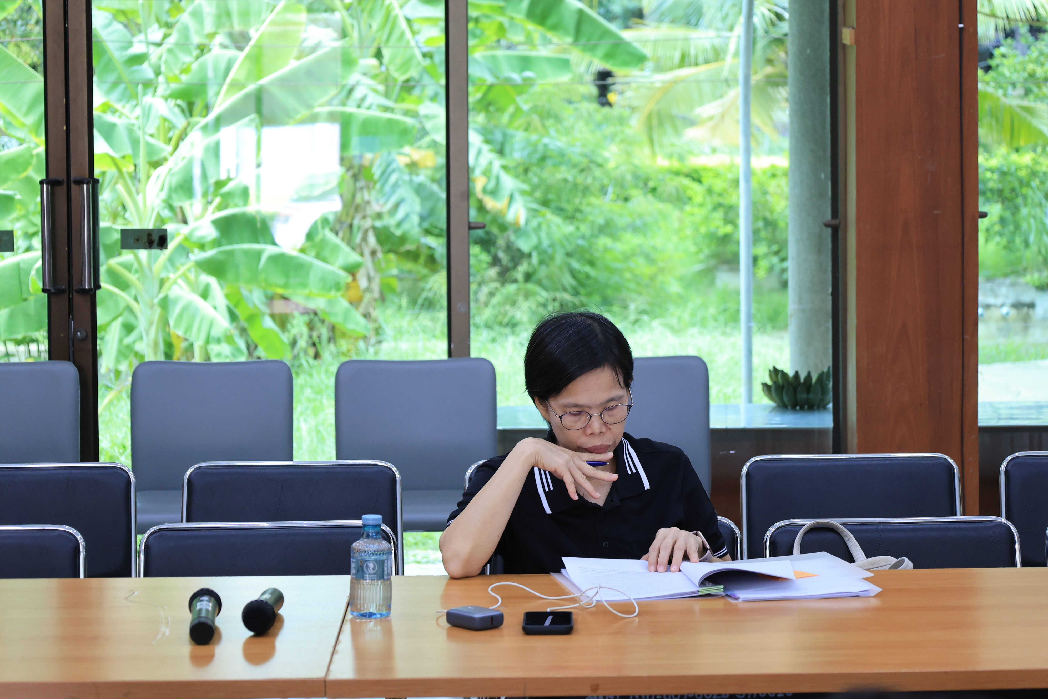 title - ส.ป.ก. ประชุมเข้ม การจัดทำโครงการแก้ไขปัญหาผลกระทบจากสถานการณ์วิกฤตด้านพลังงาน